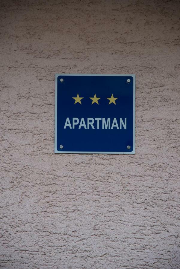 Apartment Lori Crikvenica Eksteriør billede